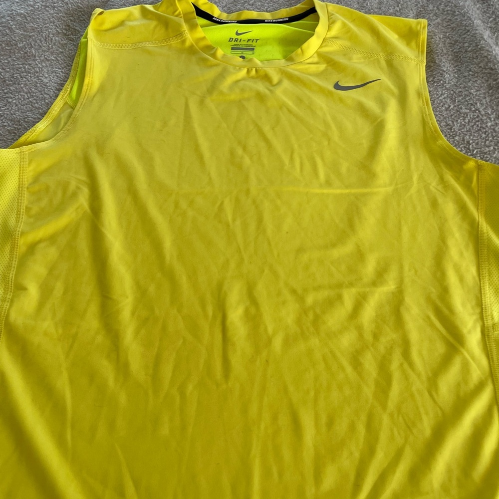 Nike mens Muscle shirt
